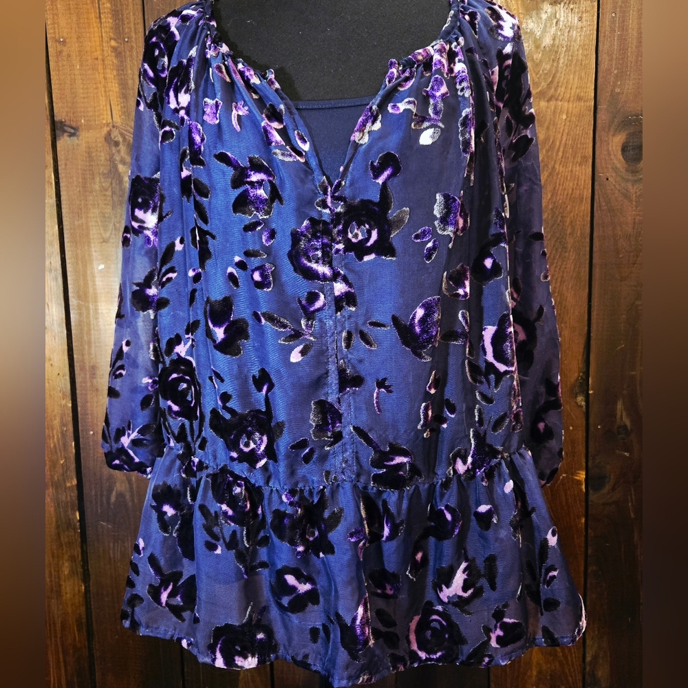 Lg. Faded Glory Purple and Black Tie Front Blouse